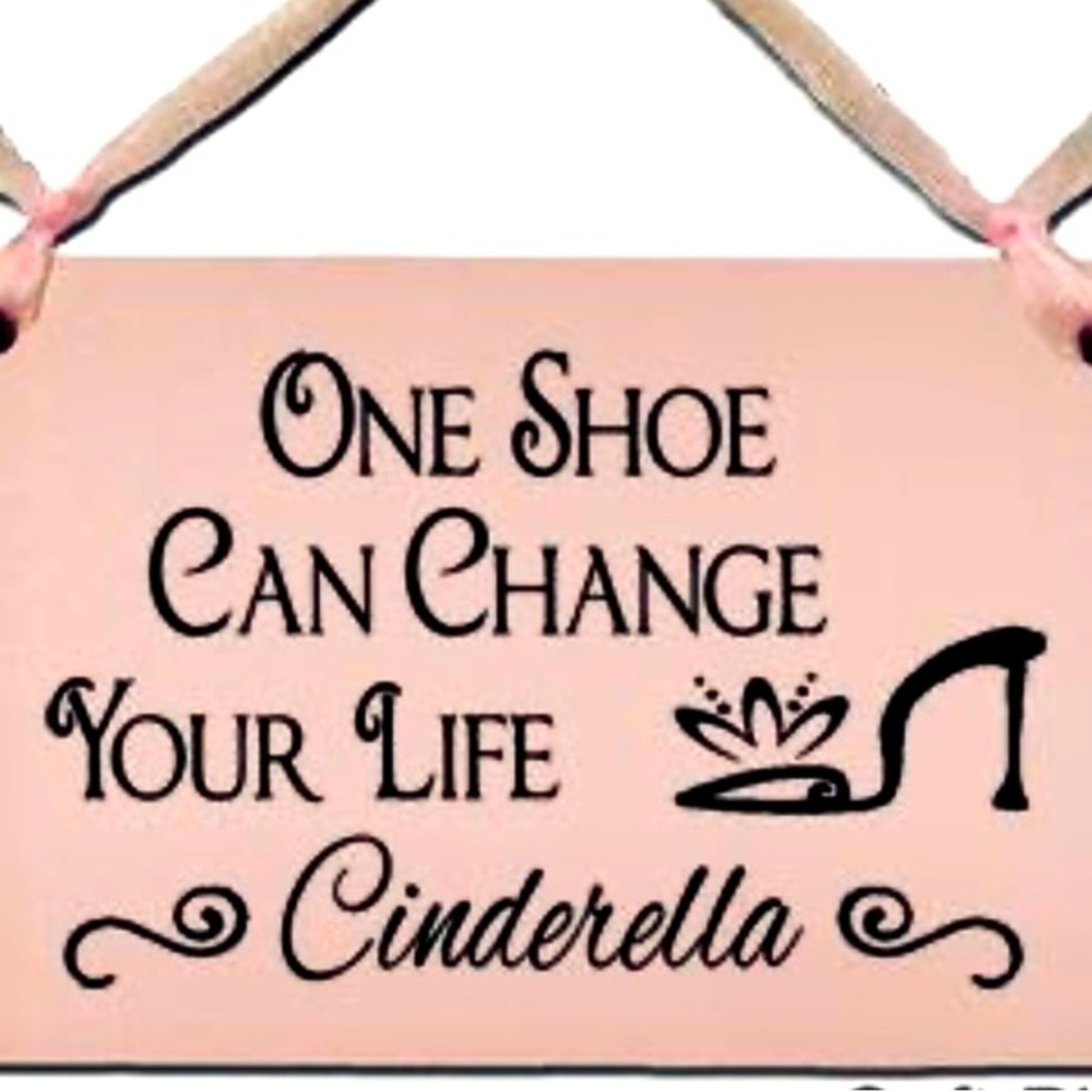 One shoe, one day, one good wake up..Live, love & share the fab & fierce.